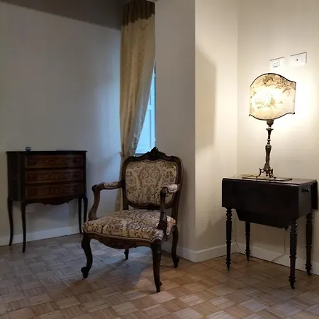 Cairoli 21 Apartment